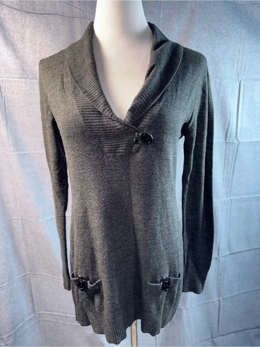 1354-Susan Lawrence Dark Gray Shawl Collar Buttoned Tunic Sweater